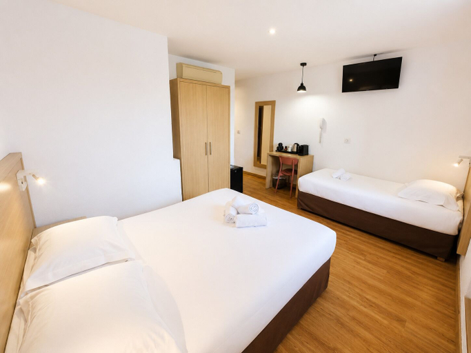 Bedroom 3, Hôtel Holzer II, Corse-du-Sud