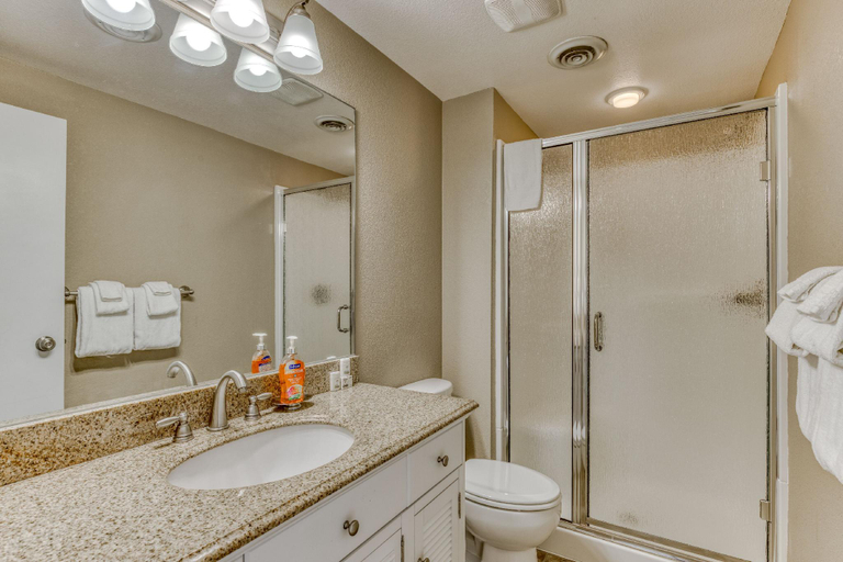 Bathroom 4, Sand and Sea Condos, Clatsop