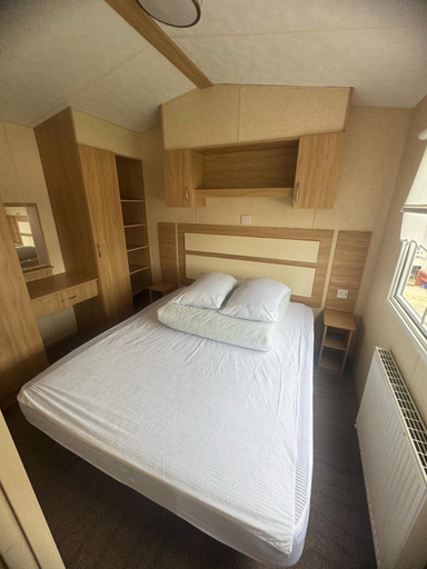 Bedroom 4, 3 Bed Caravan - Sleeps 8 - Pets - Parking, Conwy