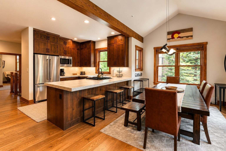 Private kitchen 3, Spacious 4br Mountain Townhome 4 Bedroom Townhouse, Summit