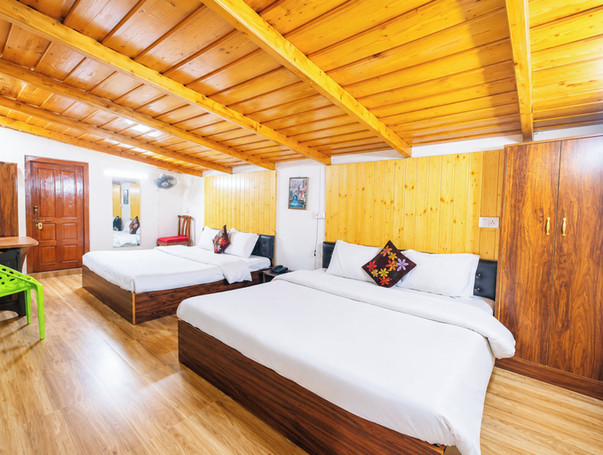 Room 2, Premium Hotel Naini R Residency, Nainital