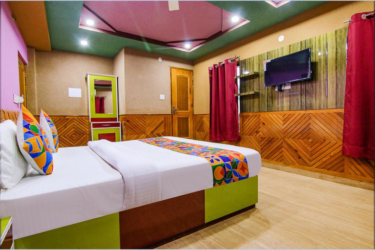 Bedroom 2, Hotel City Plaza, Kangra