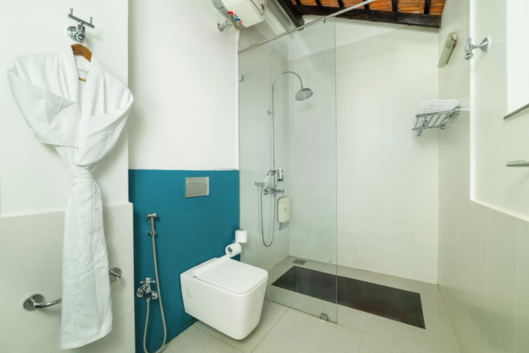 Bathroom, Saligao - Casa De Mello C 1863, North Goa