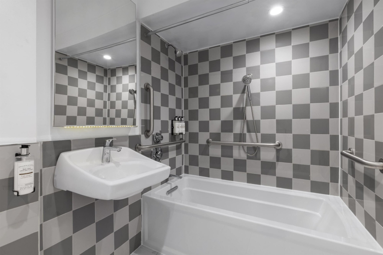 Bathroom 4, Best Western Premier Empire State Hotel, New York