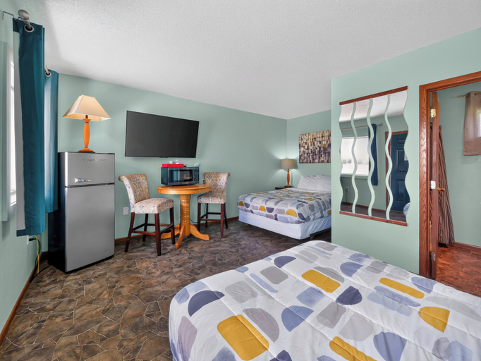 Room 4, Clara City Inn, Chippewa