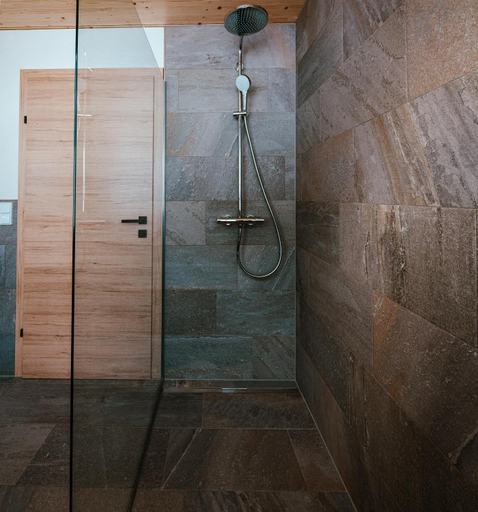 Bathroom 3, Vergalda Apartments, Bludenz