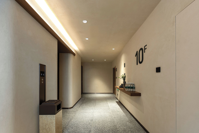 Interior 3, Yantaizhannandajieyaduojiudian, Yantai