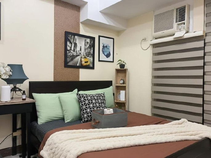 Room 3, The Fort BGC Mckinley Budget Stays, Taguig