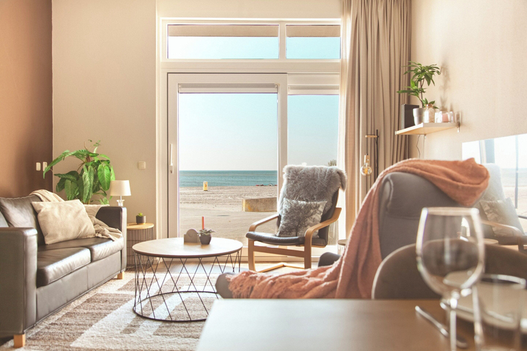 Living room 4, Deluxe Lakeview Apartment in Makkum, Wûnseradiel