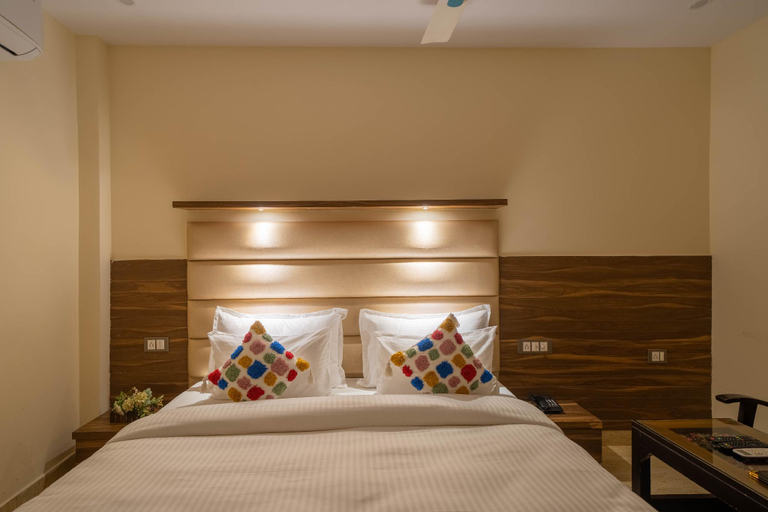 Bedroom 2, Perfectstayz Premium @Harkipauri Road, Hardwar