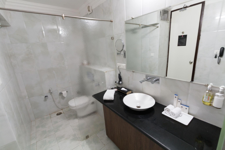 Bathroom 5, Pride Premier Solitaire Dehradun, Dehradun