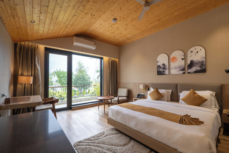 Room 5, juSTa Nature's Nest Resort, Dehradun