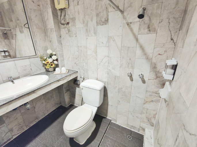 Bathroom 5, Chanthong Place, Pattaya