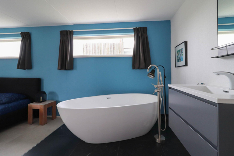 Bathroom 4, Beach Villa with Sauna for 8 Guests, Wûnseradiel
