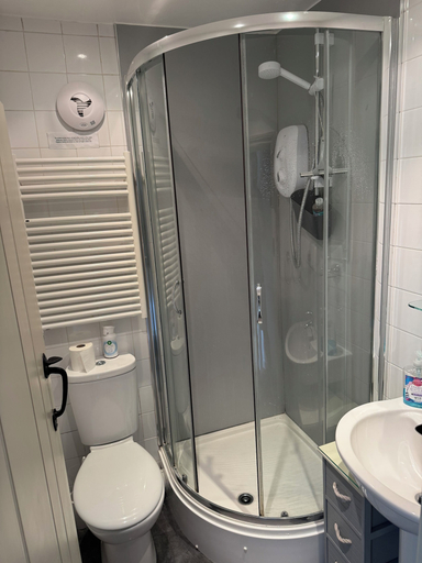 Bathroom, Pump Cottage, Suffolk