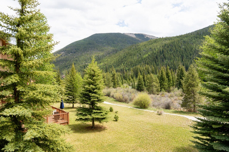Property grounds, Spacious 4br Mountain Townhome 4 Bedroom Townhouse, Summit