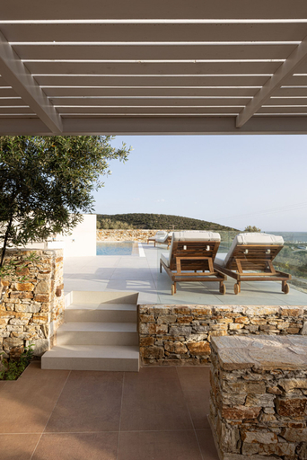 Property grounds 2, Kamari Horizon, South Aegean