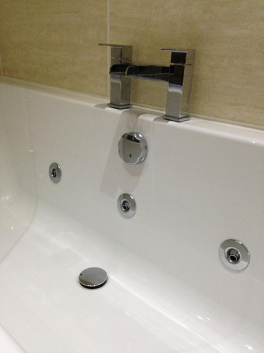 Bathroom 4, Healey House Hotel, Kirklees