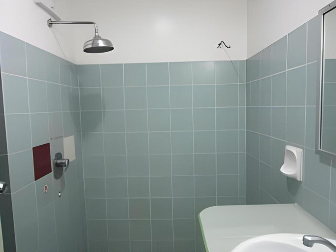 Bathroom, Hotel Hung Hung, Kuching