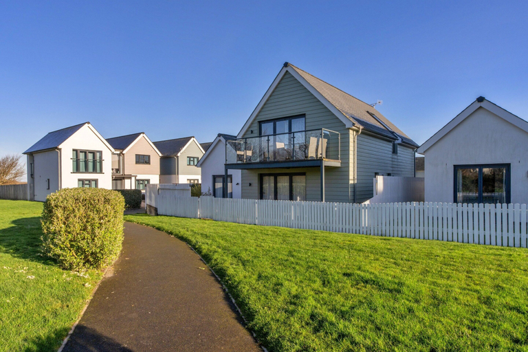 Exterior 3, Westward Ho Seaside Stay (, Devon