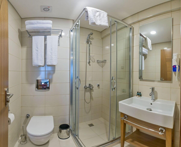 Bathroom 5, Floransa City Hotel, Fatih