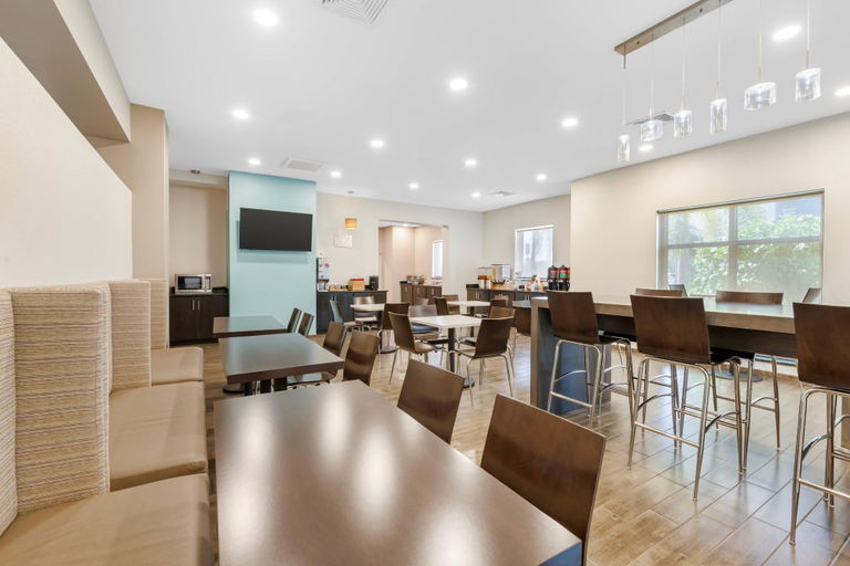 Food & Drinks 5, Caretta Landing Sarasota, an Ascend Collection Hotel, Sarasota