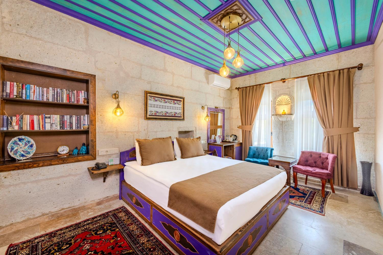 Bedroom 2, Mevlana Cave Hotel, Nevşehir