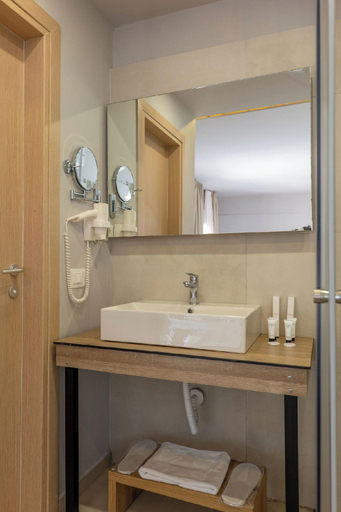 Bathroom 5, Arameras Resort, Sarandës