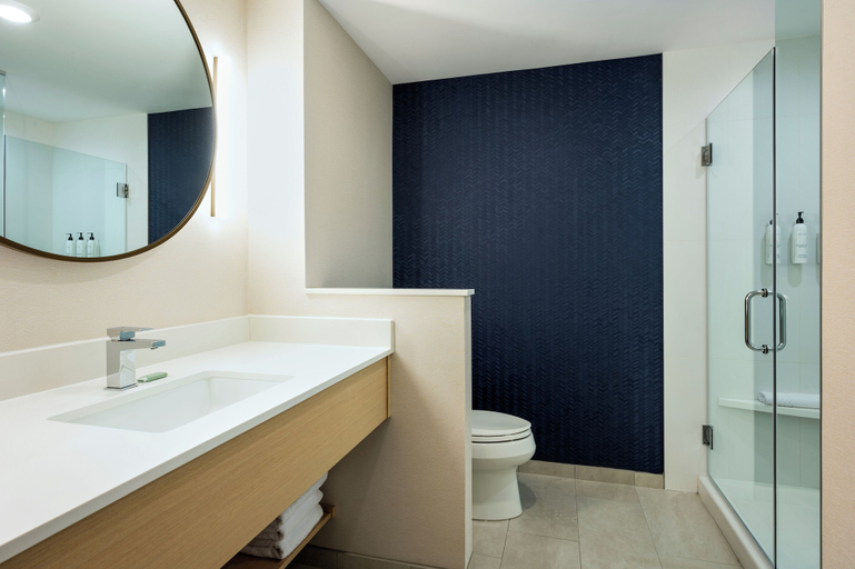Bathroom 5, Fairfield Inn & Suites by Marriott North Bay, Nipissing