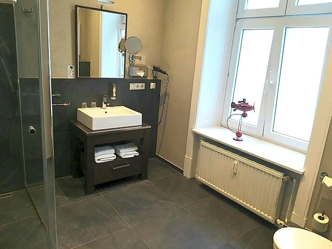 Bathroom 3, Hotel Wagner im Dammtorpalais, Hamburg