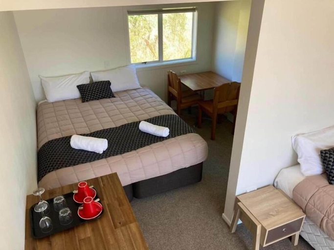 Bedroom 2, Woodstock Hotel, Westland