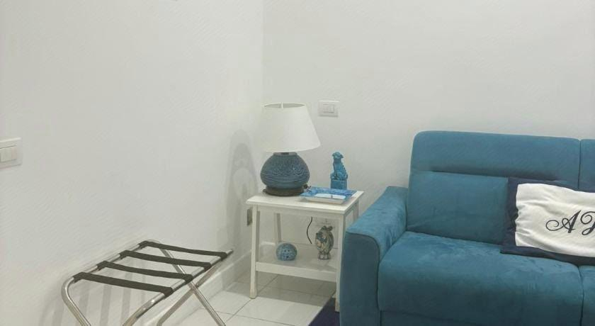 Others 4, Abagnale Home Sorrento, Napoli
