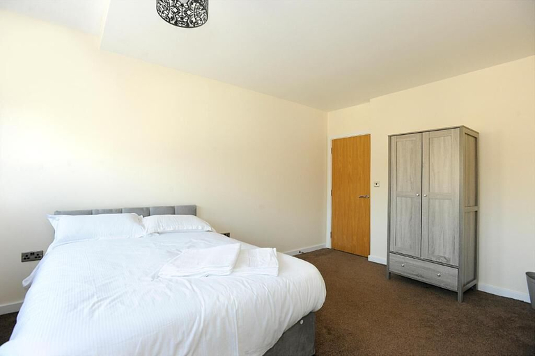 Bedroom 5, SELF CHECK in APARTMENT IN CENTRAL HALIFAX, Calderdale