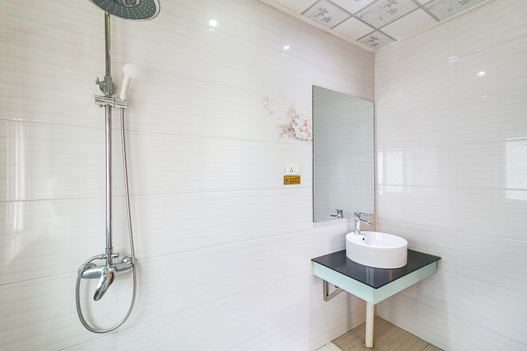 Bathroom 3, Yang Chao Hotel, Jinhua