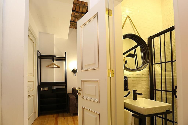 Others 5, KamilBey Suite Hotel, Beyoğlu
