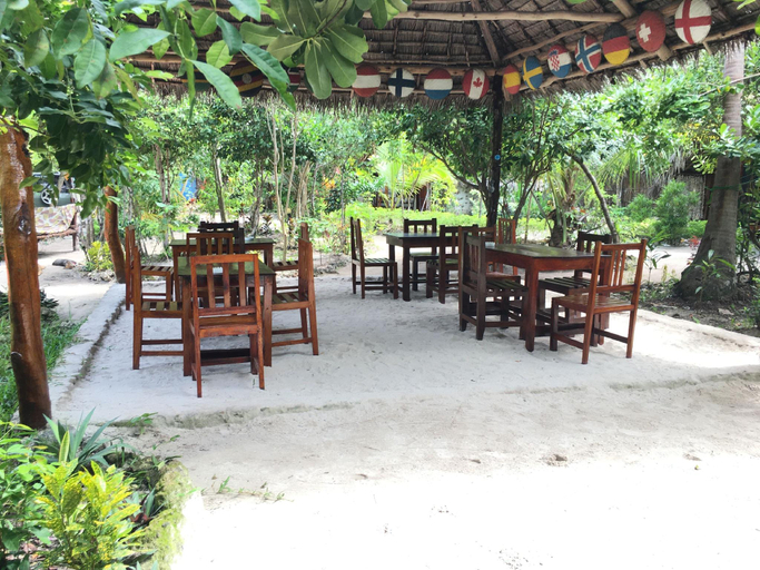 Food & Drinks 4, Mount Zion Lodge, Kati
