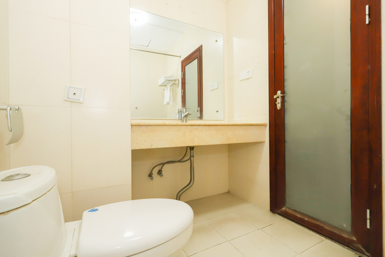 Bathroom 3, Lisheng Business Hotel, Zhongshan