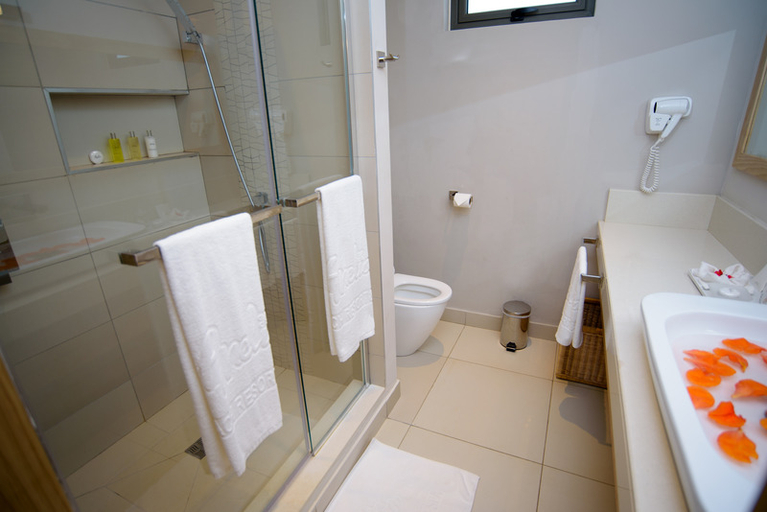 Bathroom, Anelia Resort Villas & Spa, Black River