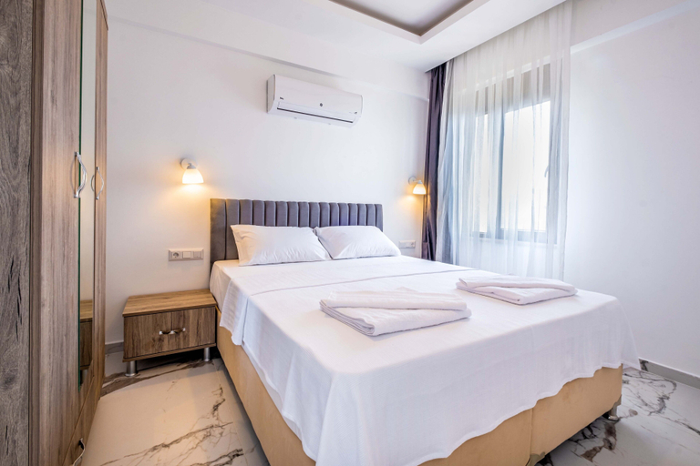 Bedroom 2, Golden Rose suit, Kaş