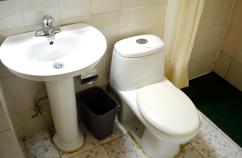 Bathroom 3, Binyue Hotel (East Building), Hohhot