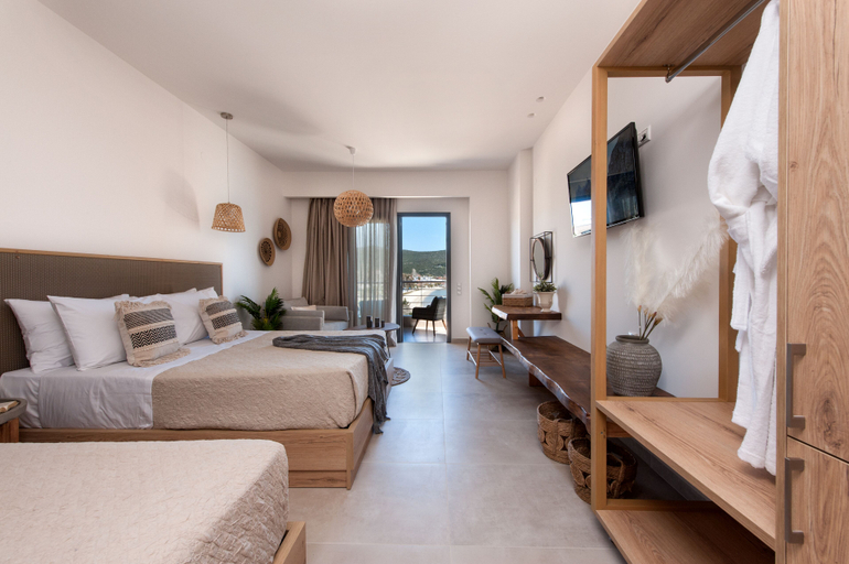 Bedroom 2, DEL MARE SUITES, Central Greece