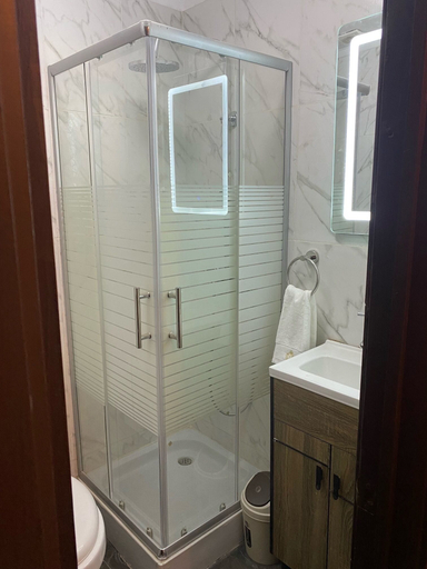 Bathroom 4, hotel el raco, Santiago