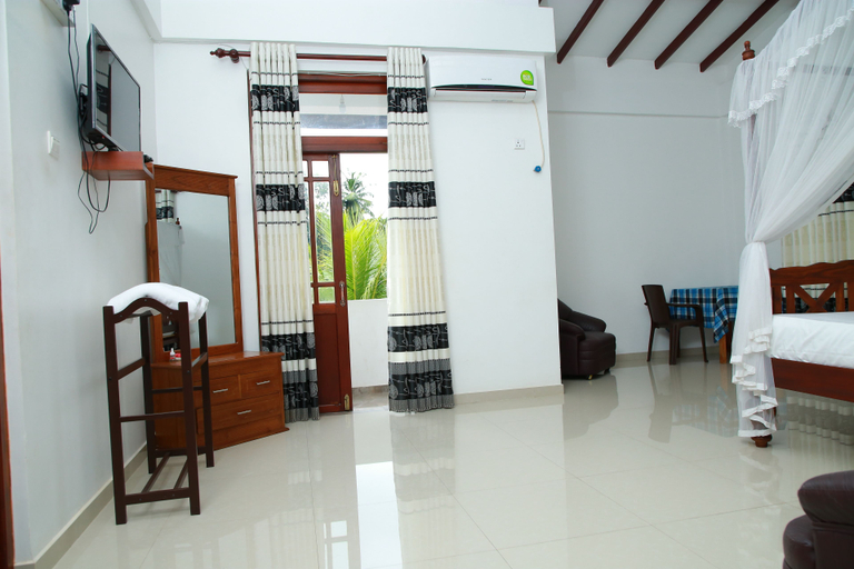 Bedroom 3, Angel of Galle, Akmeemana