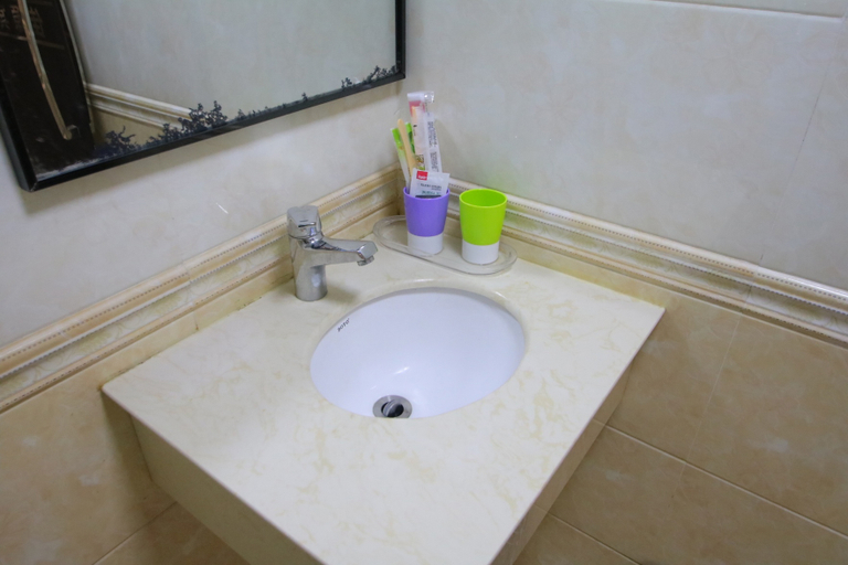 Bathroom 4, Jiayuan Fashion Hotel, Shanghai