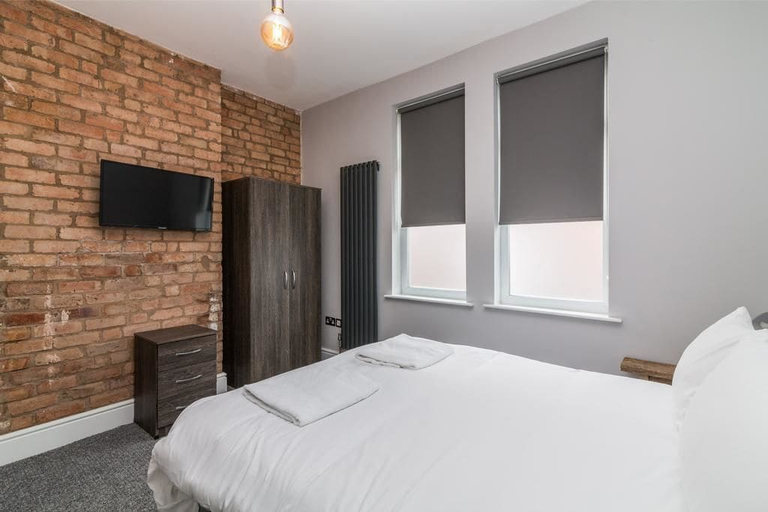 Bedroom 2, Salisbury Street Guesthouse, Derbyshire