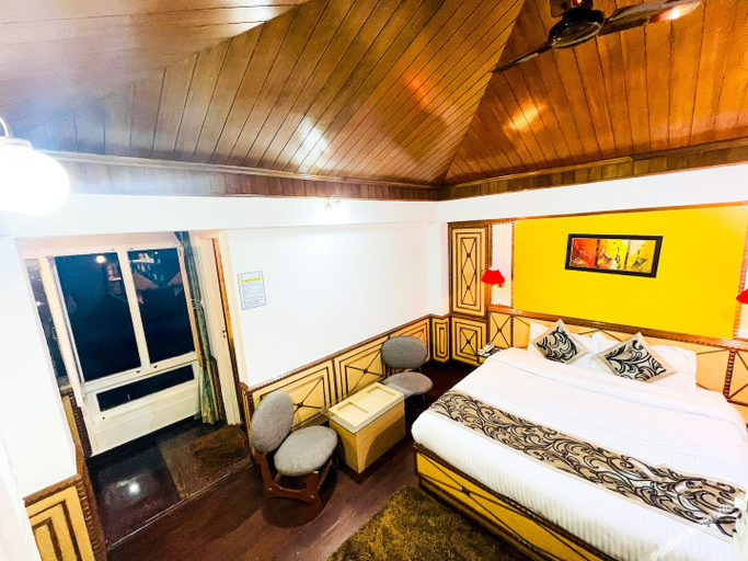 Bedroom 2, Hotel Sangeet, Shimla