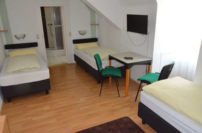 Bedroom 3, Jugendhotel Nurnberg, Nürnberg