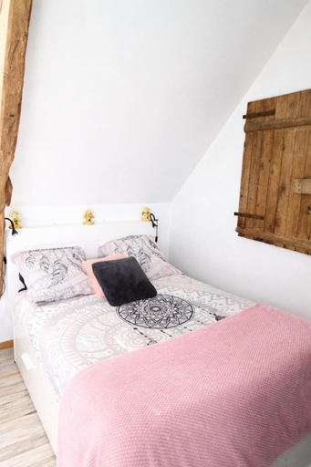 Bedroom 2, La Manch'hotes, Manche