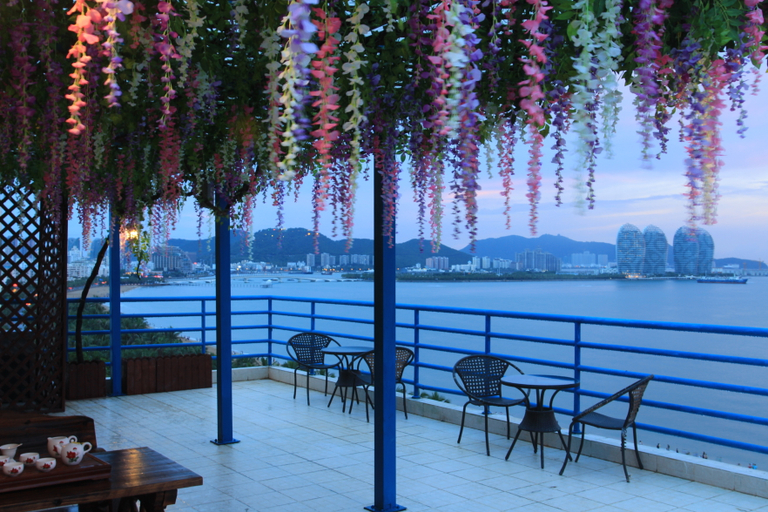 Food & Drinks 3, First Sight Sanya Seaview Sky Garden Inn, Sanya