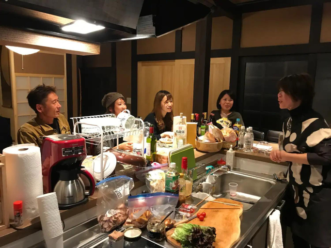 Food & Drinks 5, Kishida House, Torahime